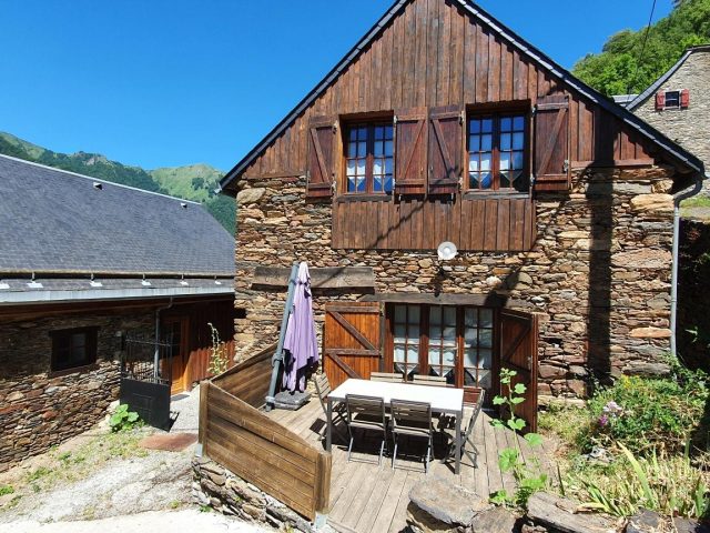 31G100772-d2a5db51c13a49d3b6869d166f580cf5