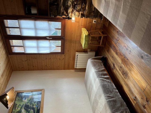 31G100772-d78302332fc0479c95032165e9d3bb96