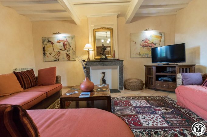 31G100773-053e01f3a57d47ecb98d56c6b5c9429d