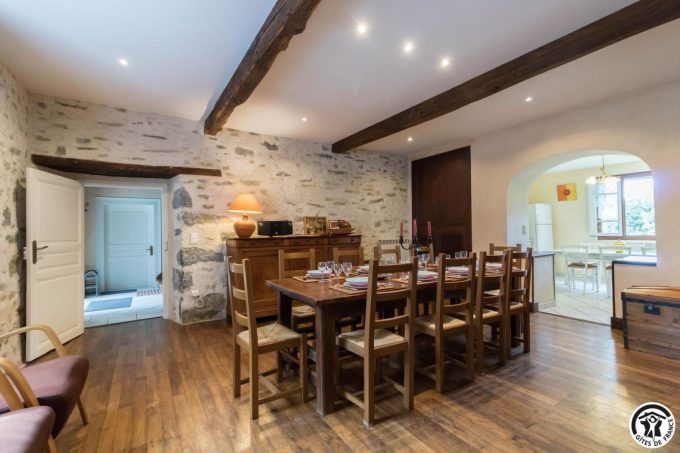 31G100773-b39302f346ba499c97c6dca9df480426