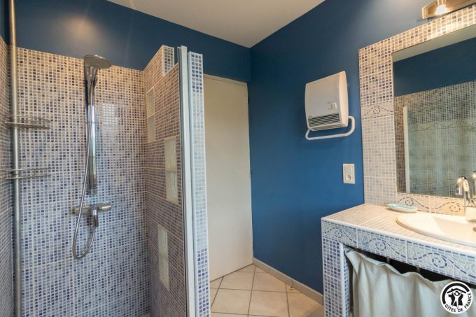 31G100773-dce6cfd1b3c740d8aa29f3987452a3e7