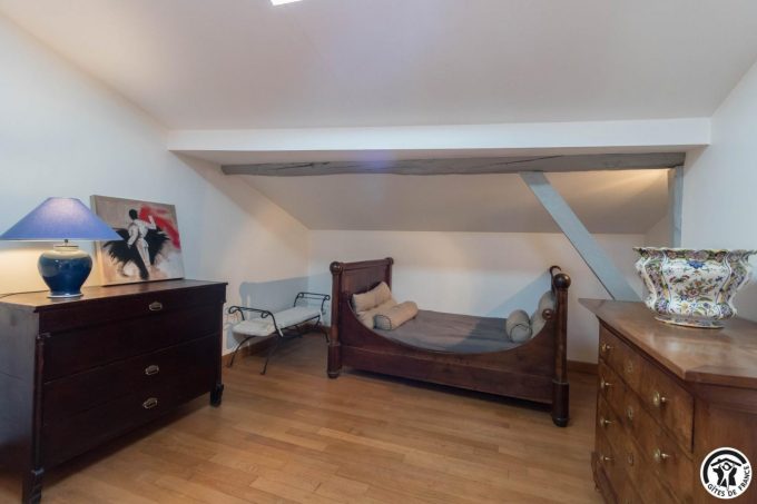 31G100853-432bbbabbff84509a65dd9532d70b9e7