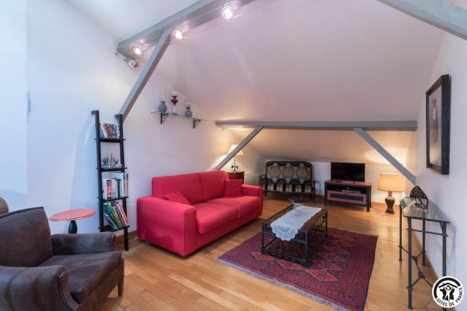 31G100853-7731484fbc4b443b85cab6c5e7d1cd40