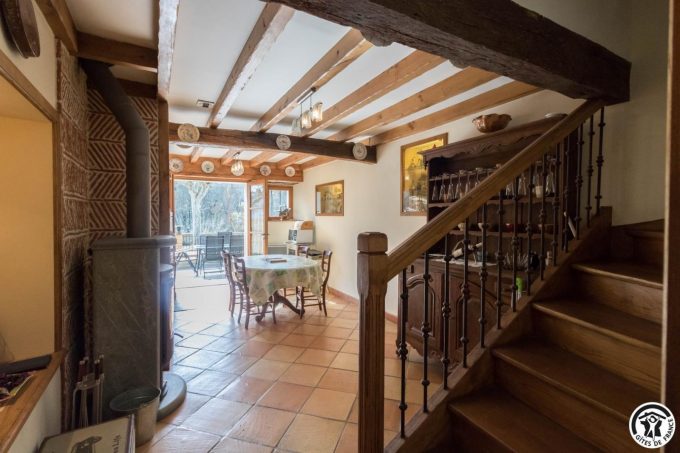 31G100853-ad778687da964b9abb368b5600d0037c