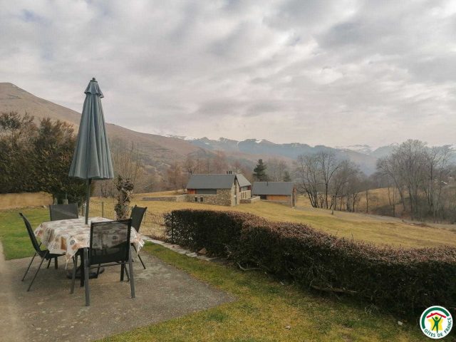 31G100886-0ee6c1aea71b477db802d57aca329f86