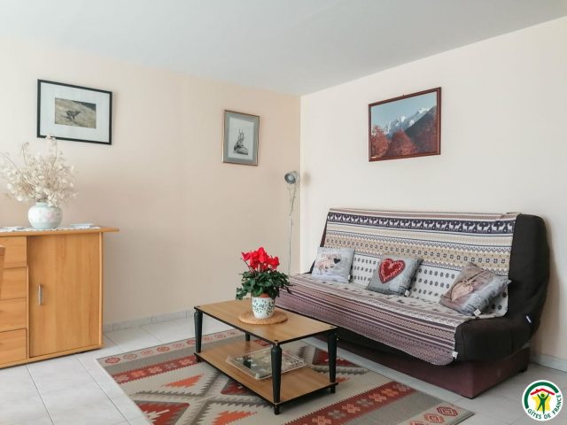 31G100886-ac32c7f8b6174887a6bbab3268ab709d