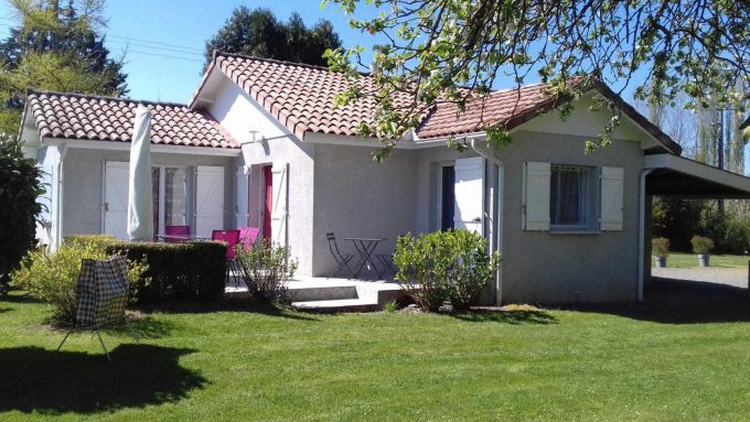 31G100895-361db16429564d94b2b3d4daaae88d53