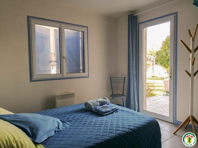 31G100895-7e55379518a54eb38ffde6a5ce9c2ccc