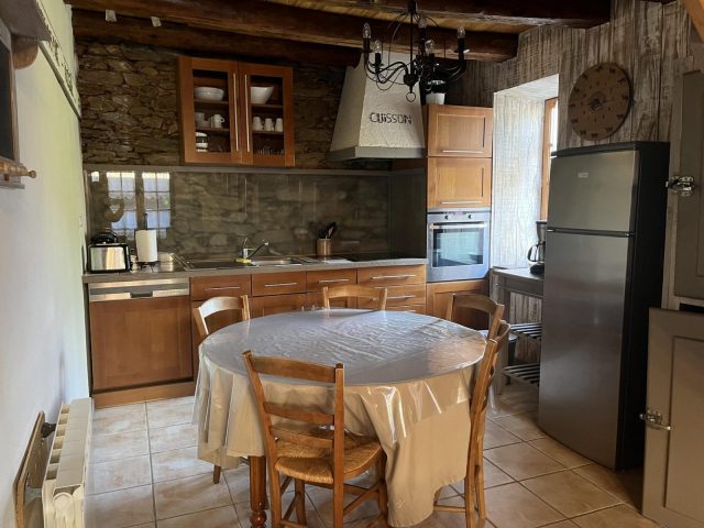 31G100906-44a6ba8e8ad84507b6716c8f8f82747c