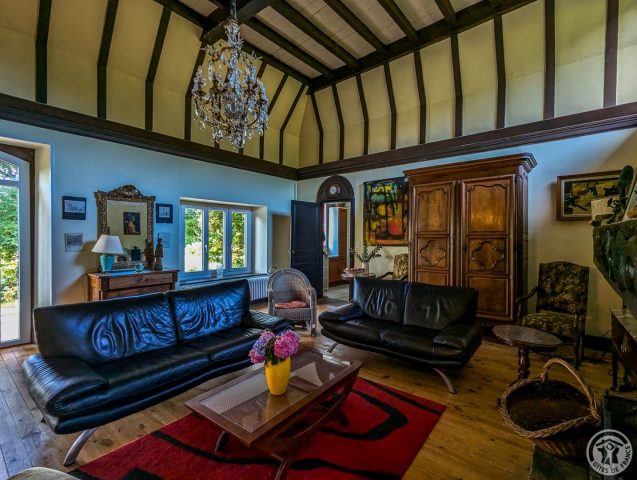 31G100934-50c5fd04eb6948e7834d963ad9eb66ca