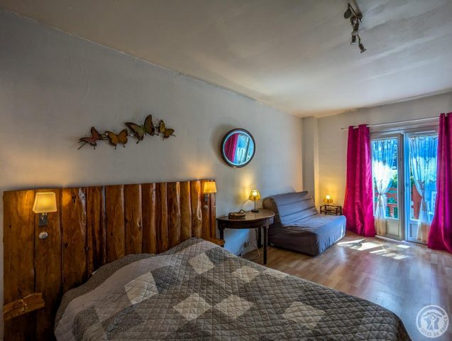 31G100934-5a13d91fac8340809861a7187cf601b0