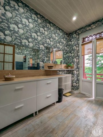 31G100934-5d776dc352df4d0da7dcd937bdee937f