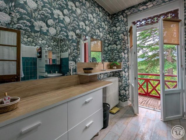 31G100934-af0ed1bac5ef450f98eb105928808a2d