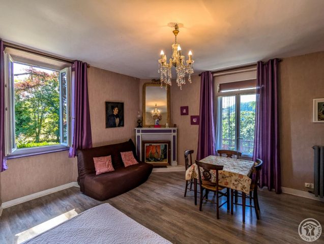 31G100934-ccc30225e4b74a50895dcd9eae1cbd79