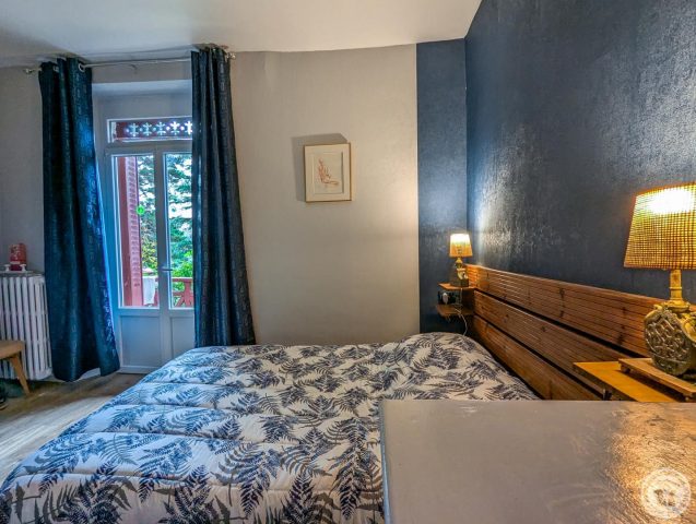 31G100934-db58cfdaab64434985a564397a063837