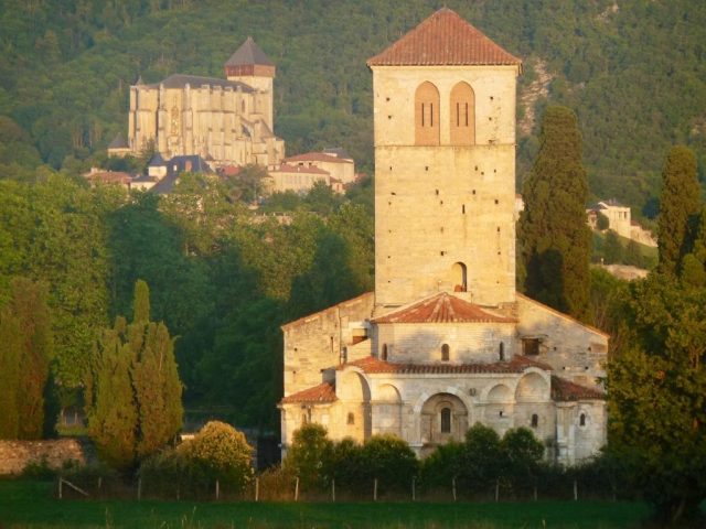 31G100934-f6a801b368f447f19e5fef2177d63f19