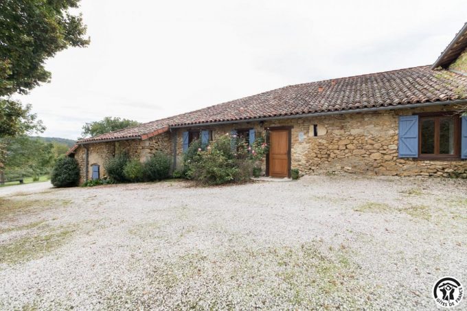 31G100978-53414ca90d1f45578401ee314ab29f7a