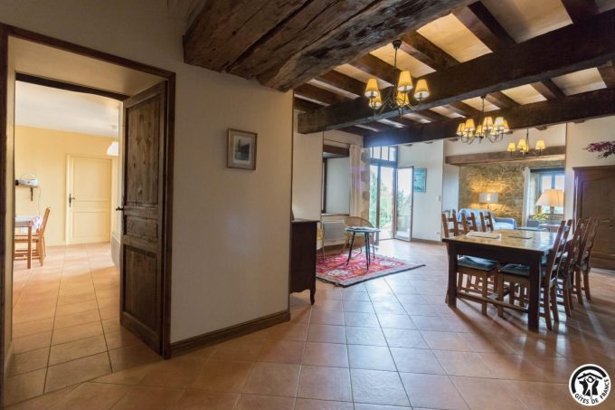 31G100978-87a03f5c8bd4436b841fcc1de2e91ec1