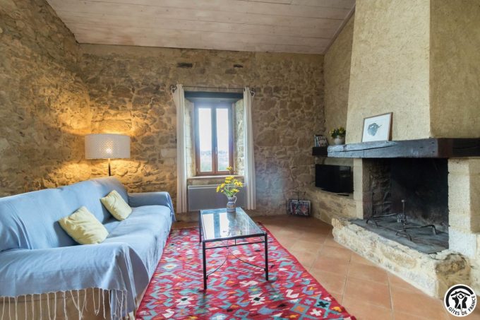 31G100978-88c9b297d0d94032919a98fd334dfb75