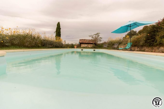 31G100978-9ed6df91e99541b48b5493bcb8acd986