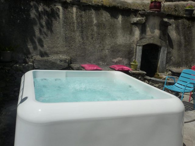 31G100982-3c9d35d36285415badf63699b1507983