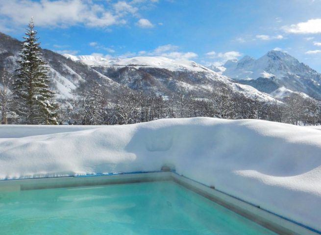 31G100982-579839bccdd146d5ac1762aa9976422a