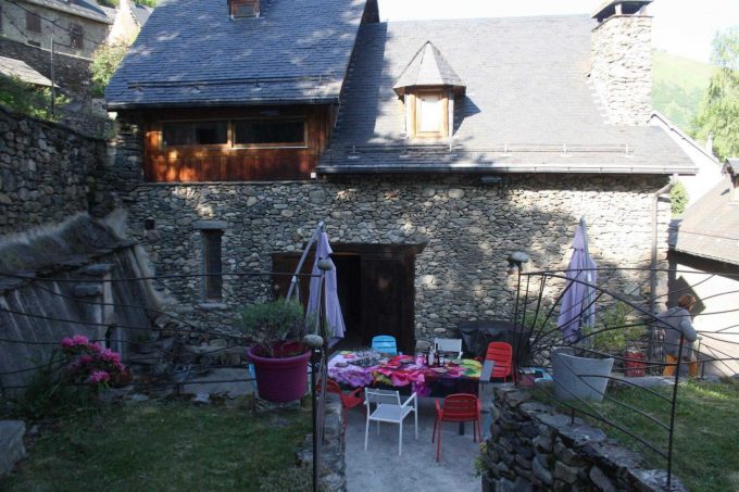 31G100982-63c0ef4f63834e479f0c4fcac80ed9aa