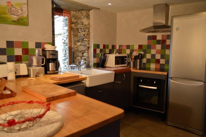 31G100982-85caa30c7d9841a3af419c1827f11e53