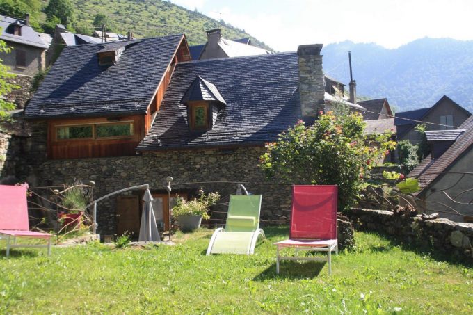 31G100982-9d236e5fe646404db9a1fda54a347380