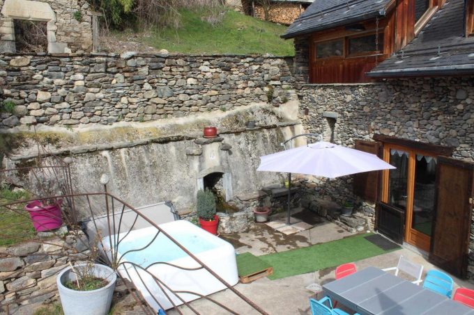 31G100982-c2481a0f2dbc44378112737773cd4345