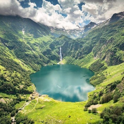 31G100982-dca66c625b214909a2a5da2d845b710c