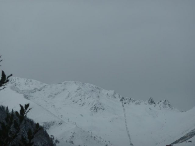 31G100982-deaa25cf22c541e395c7dca5c0b820c2