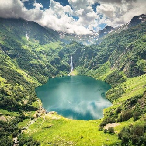 31G100982-ee7a5062b6324b3ba2bc475652a93145