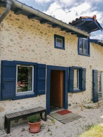 31G100985-dc338e5ea5014ce49fef5117f3f70507