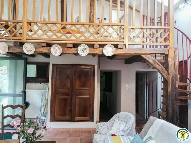 31G101003-064ca53af959486c8ca5d4d2d9852700