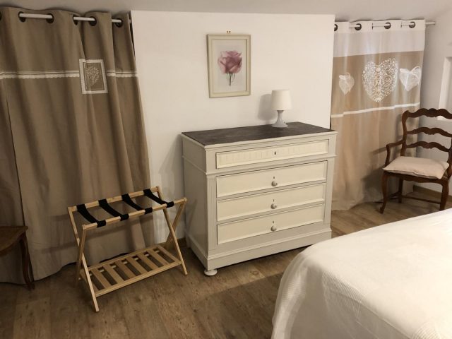 31G101006-58de465d58dc4bf8b69a7a9bd934402d