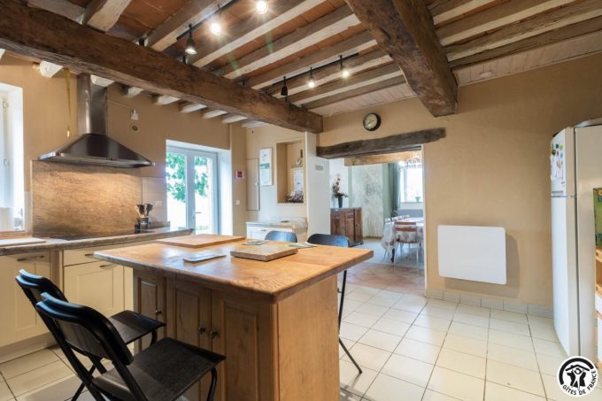 31G101006-7950f12addbc4ae7a66cf686ad3242b2