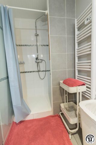 31G101006-a47911575a9942de8f5ed3d4d5143e8d