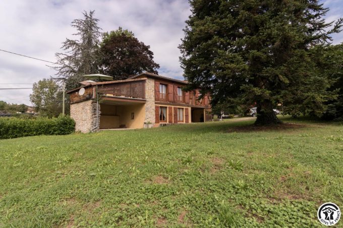 31G101011-55a5bd76e578495da93d15482d9dad7f