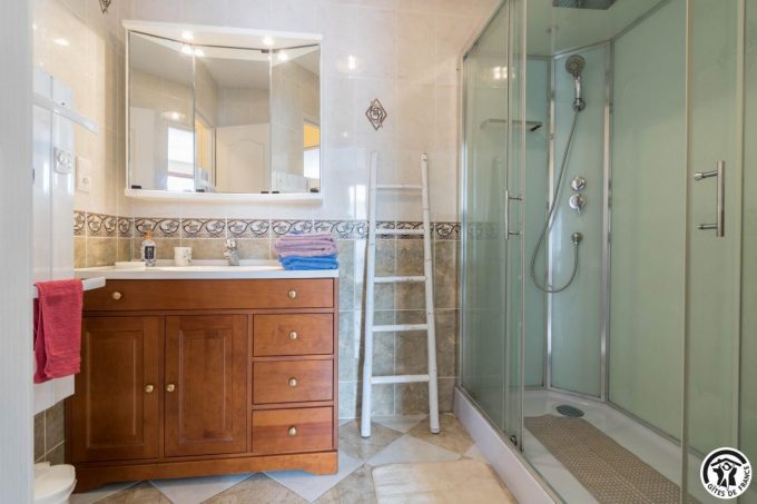 31G101011-c427952038964272a1c9936d2eee3c3e