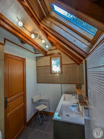 31G101017-2080172b64524f9aafa9518d89af8807