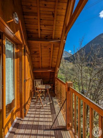 31G101017-222b3a8e71d64759a81b6a1dcb3b6108