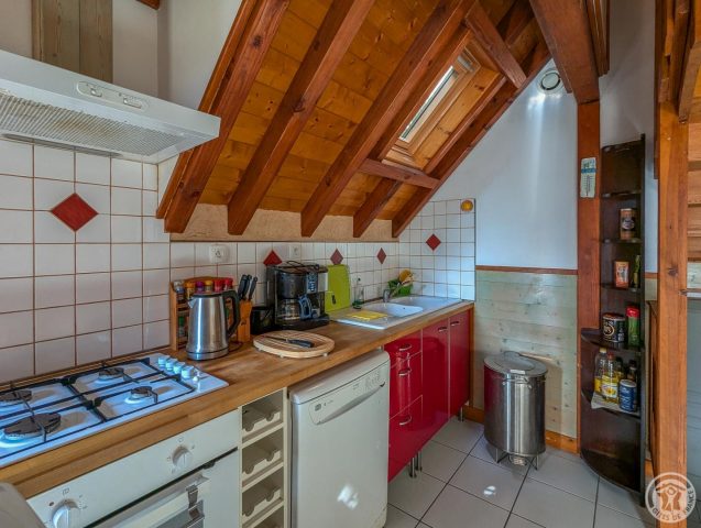 31G101017-450c54f8e6ca4d89952638140752db7b