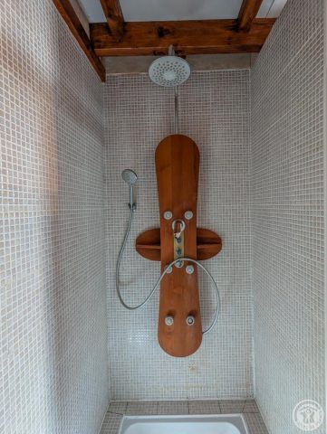 31G101017-eb6aea30a8fb4423abd2754fb2a0b936