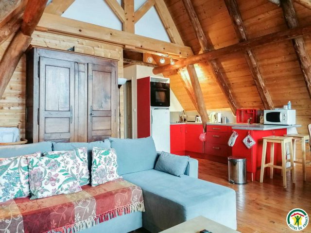 31G101043-9cac78d22e51496583cd7daac6853700