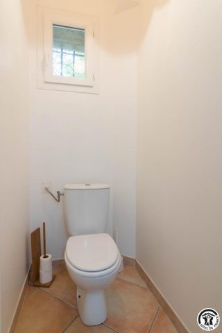 31G101045-1e4560d9a2c04a4b849f7d9b26b39fa3