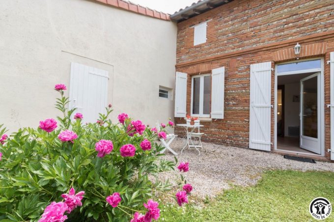 31G101045-45b9e0cf182746ef8561ddcae2d2b138