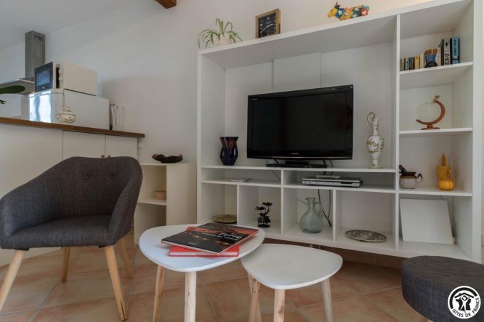 31G101045-922f0424f66c4350b21f8e6b89a977e1