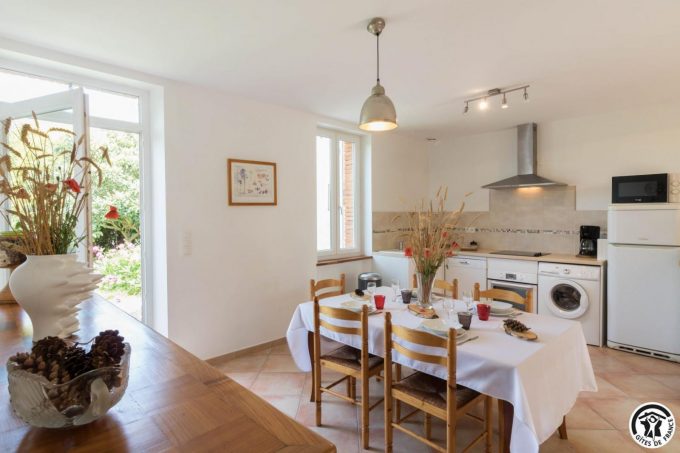 31G101045-ab98f1c96fd041888f8ec4ad5c457e1e