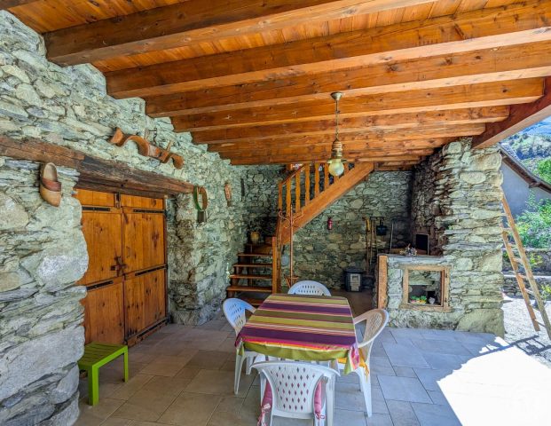 31G101052-60192dff445842bdab63f8dad3405dae